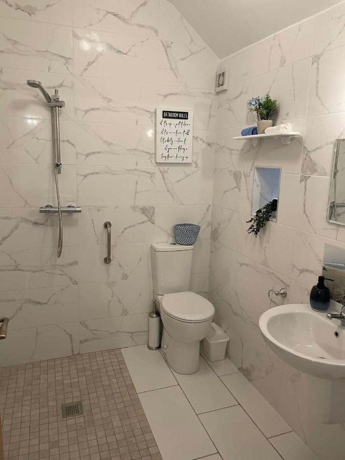 Toddys Hideaway Apartment Кейвън Екстериор снимка
